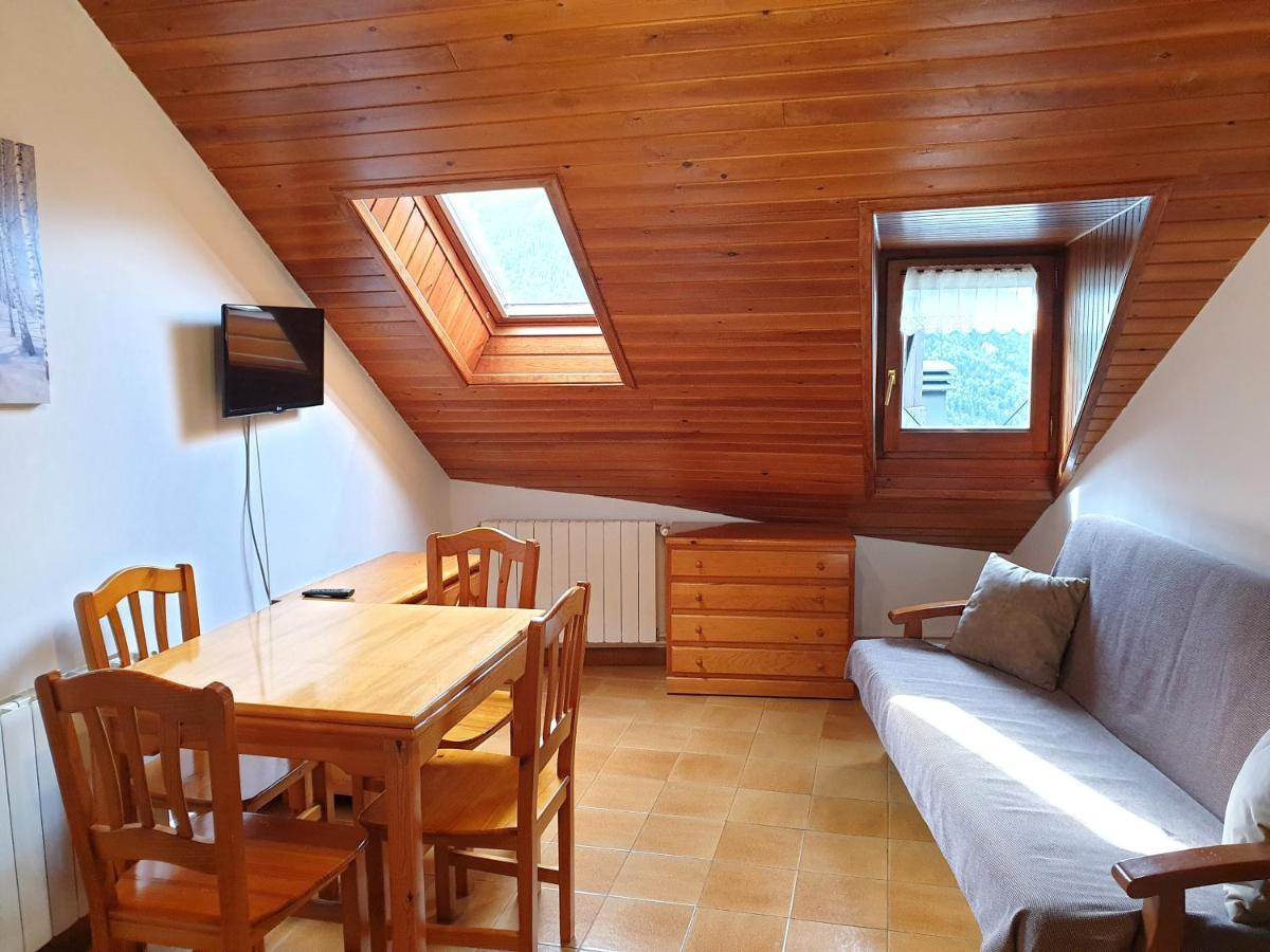Apartament Casa Xulla 2 เตาอุยล์ ภายนอก รูปภาพ